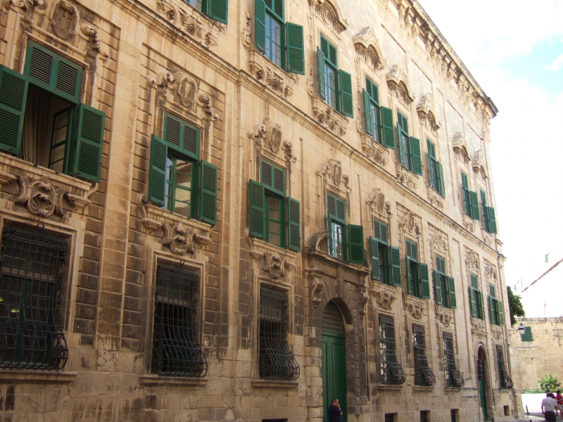 Cliquer pour voir l'image en taille réelle